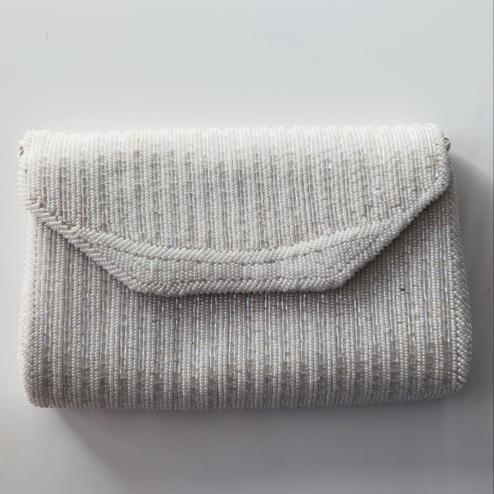 Vintage Elegant Beaded Clutch